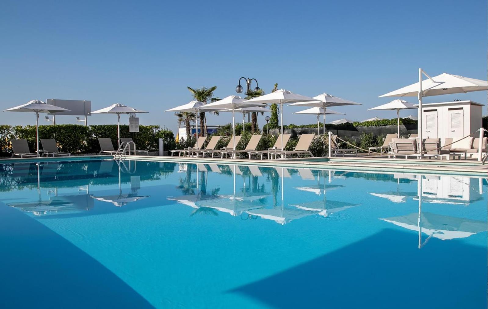 Hotel Imperial Palace Lido di Jesolo Kültér fotó